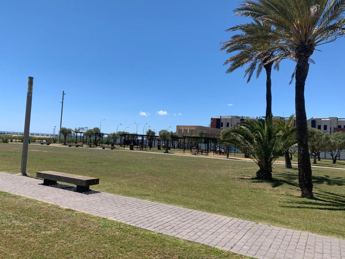 Apartamento Para 5 Personas Frente Al Mar Con Piscina Y Parking Cubelles Zewnętrze zdjęcie